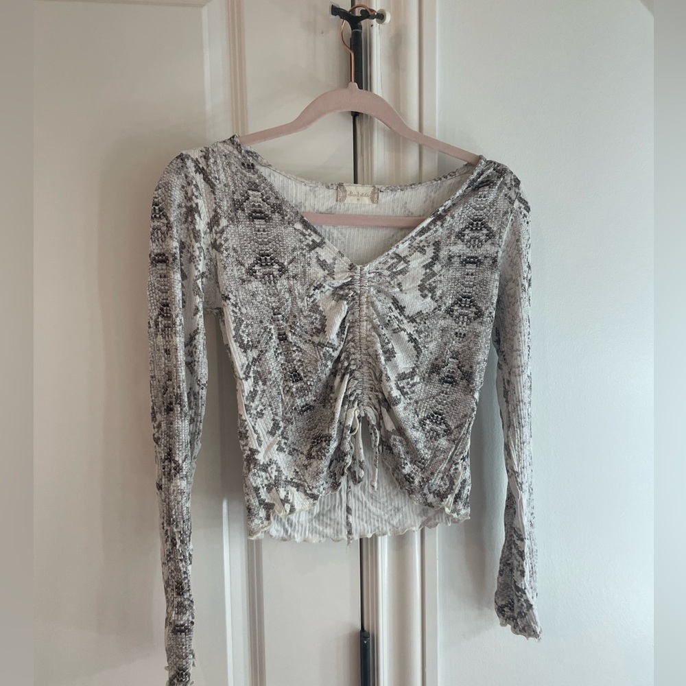 Long sleeve snake skin top